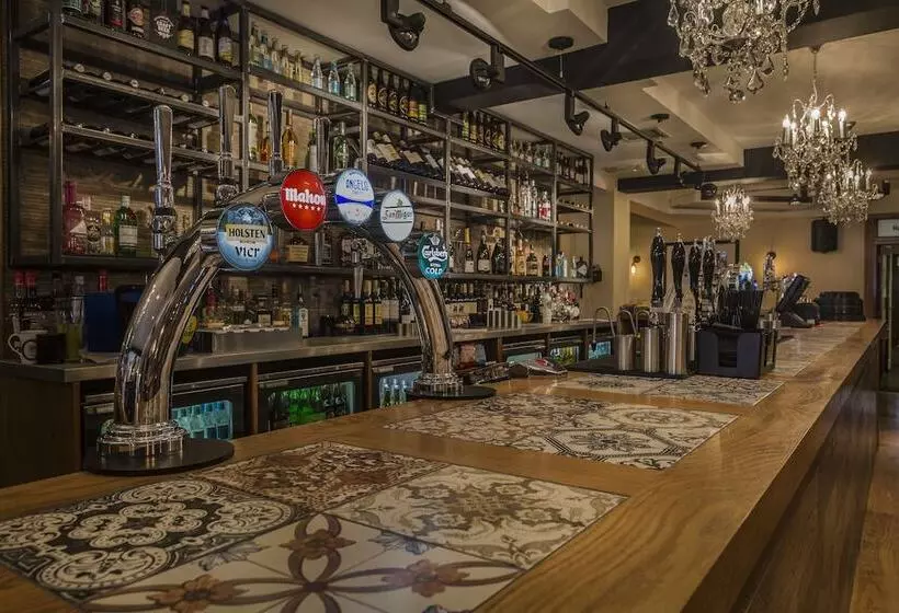 The Golden Lion Hotel, St Ives, Cambridgeshire