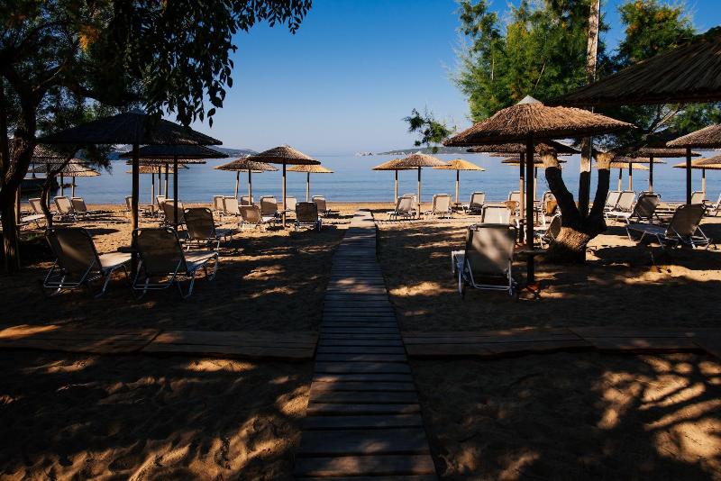 בית מלון כפרי Zoe Seaside Resort