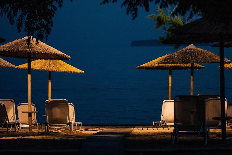 בית מלון כפרי Zoe Seaside Resort