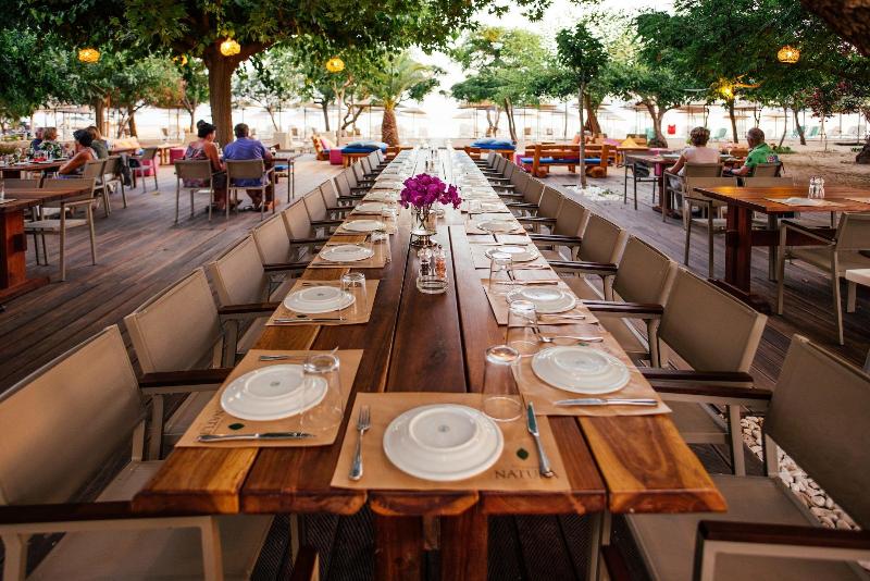 בית מלון כפרי Zoe Seaside Resort