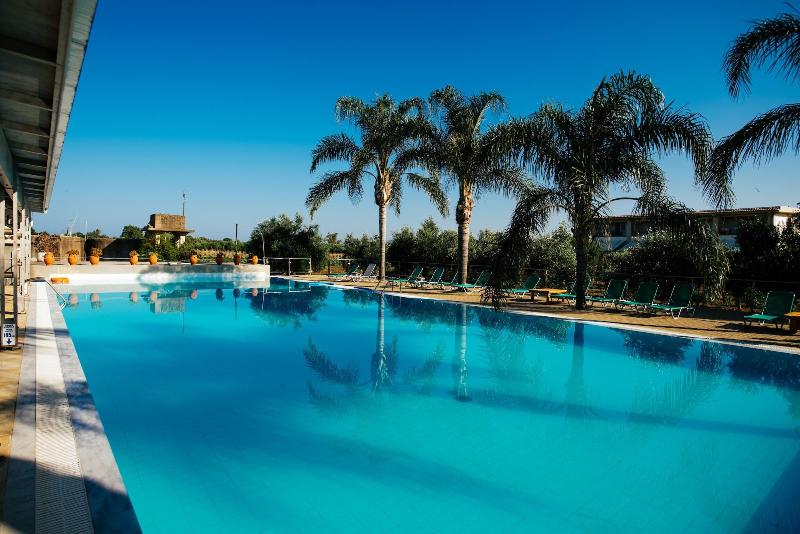 בית מלון כפרי Zoe Seaside Resort