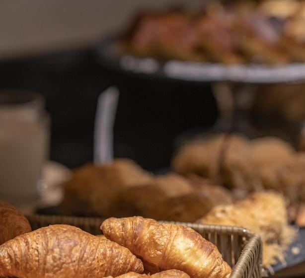 בית מלון כפרי Zoe Seaside Resort