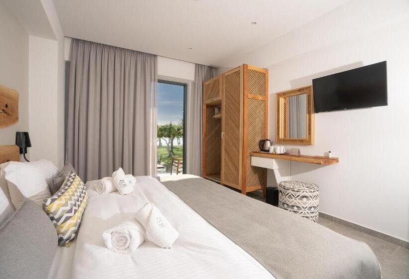 בית מלון כפרי Zoe Seaside Resort