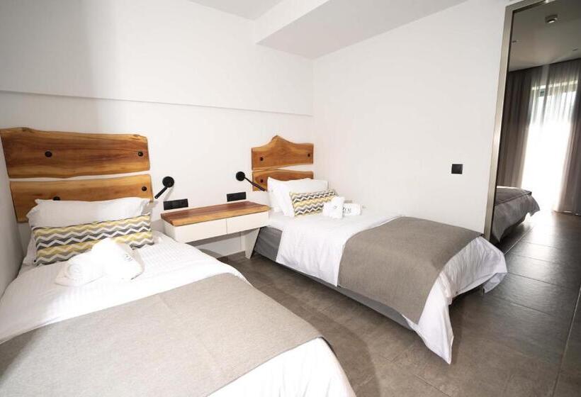 בית מלון כפרי Zoe Seaside Resort