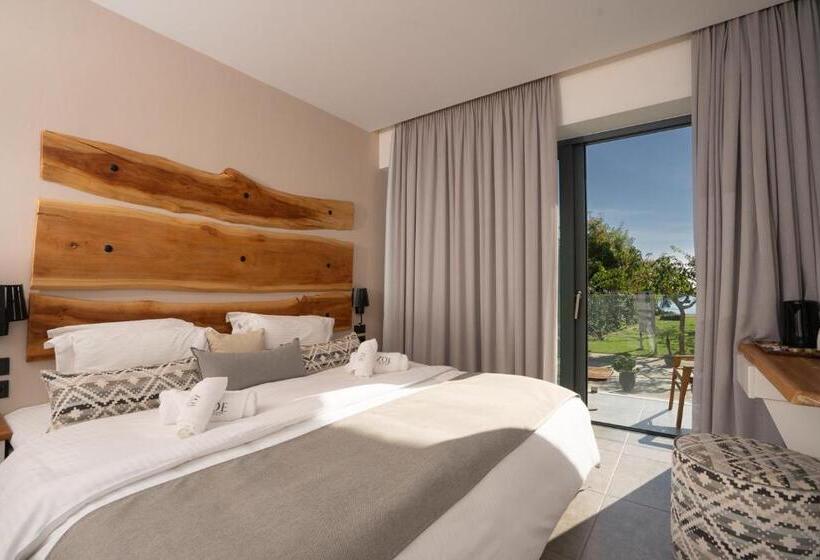 בית מלון כפרי Zoe Seaside Resort