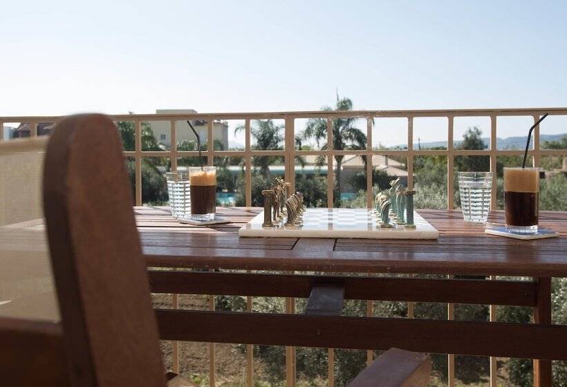 בית מלון כפרי Zoe Seaside Resort