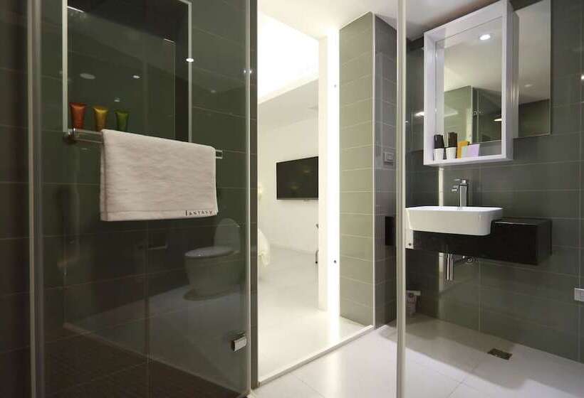 پانسیون The Fantasy Apartment