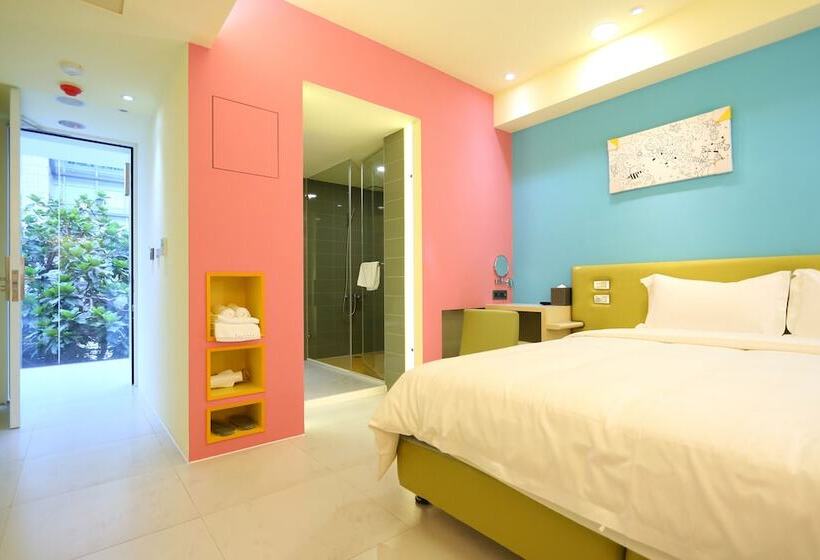 پانسیون The Fantasy Apartment