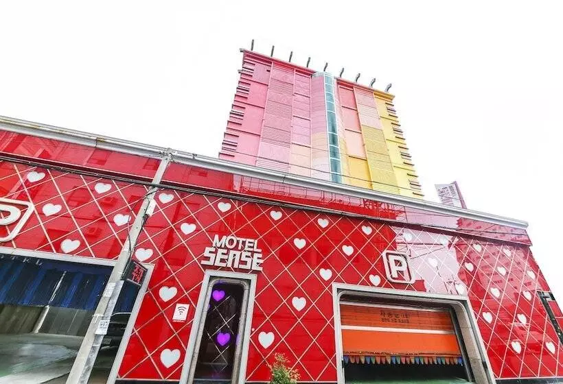Sense Motel