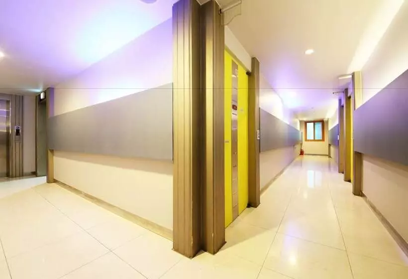 Sense Motel