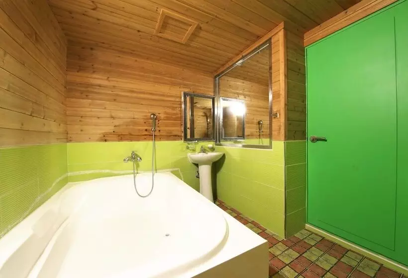 Sense Motel