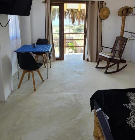 ユースホステル Bungalow Villa Alive