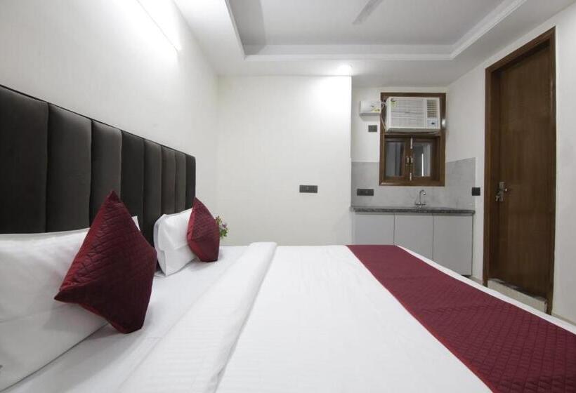 מלון כמוסות Madhav Residency