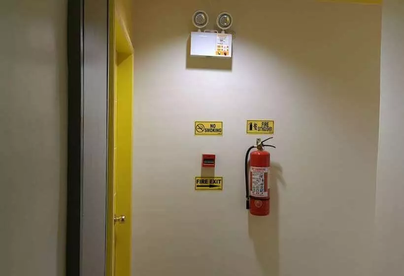 هتل Mansion 8 Residences