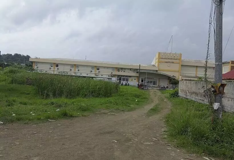 هتل Mansion 8 Residences