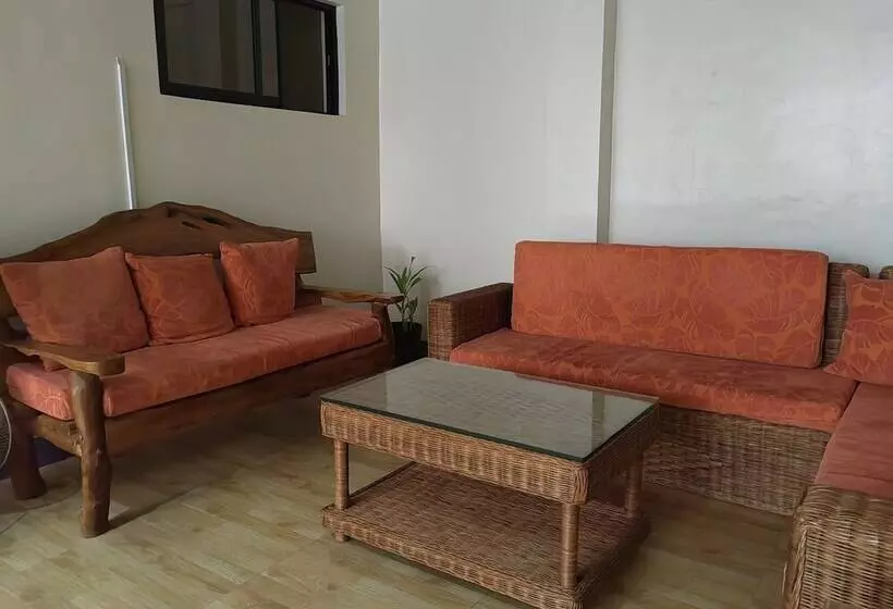 هتل Mansion 8 Residences