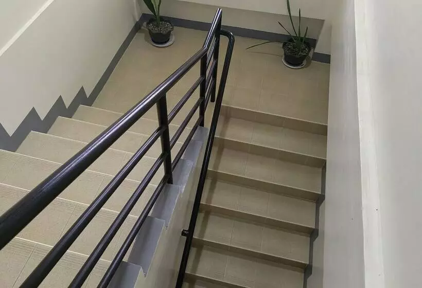 هتل Mansion 8 Residences