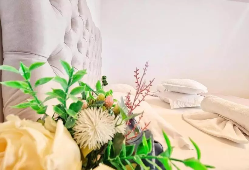 ペンション Casa Otilia   Tuzla