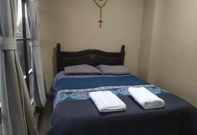 تختخواب و صبحانه Hostal Alejandra