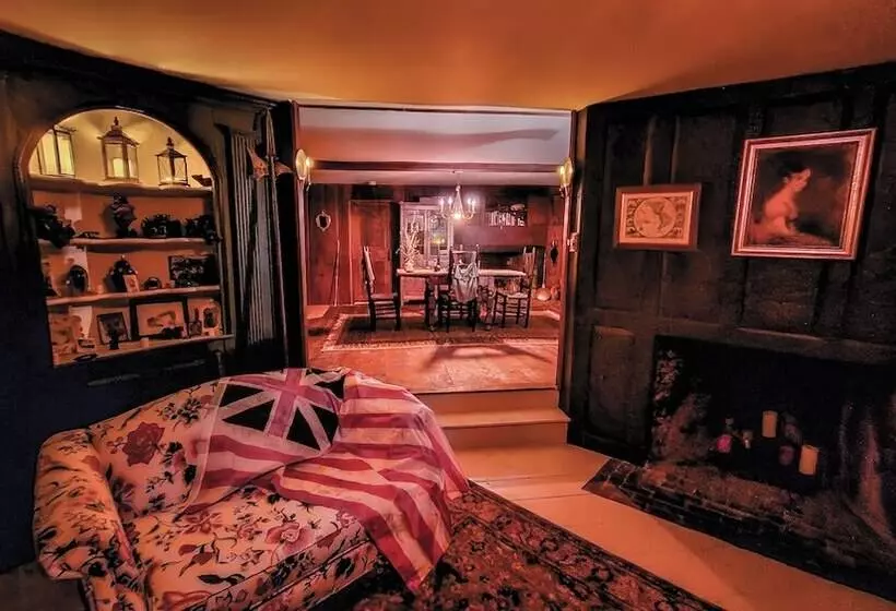 Hotelli Josiah Keith House