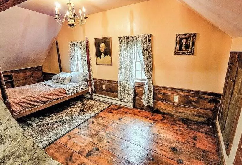 Hotelli Josiah Keith House