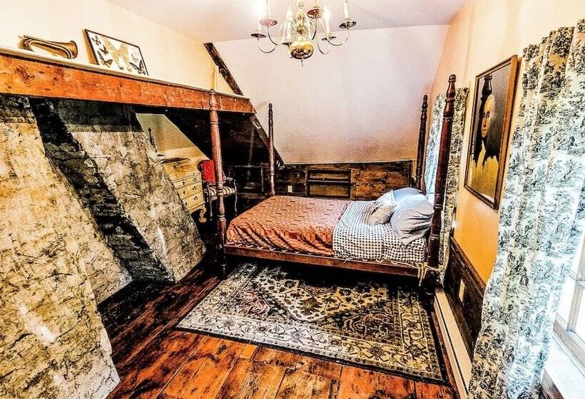 בית מלון כפרי Josiah Keith House