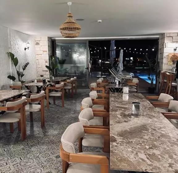 هتل Sun Paradise