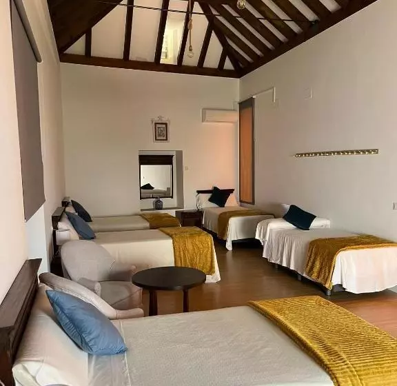 ペンション Clarisas Suites