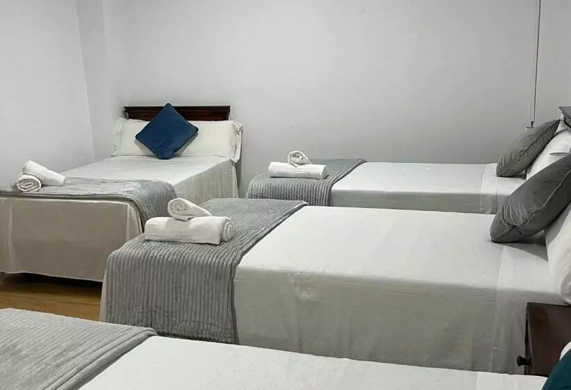 ペンション Clarisas Suites