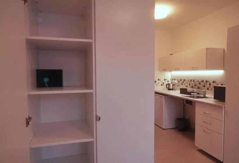 Majatalo Penzion V Podzámčí Třeboň