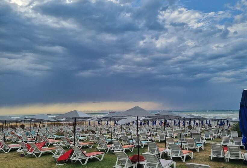 渡假胜地  Mavi̇ At Hotel Blue Horse