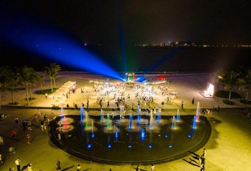 Alacarte Rosabella Nguyen