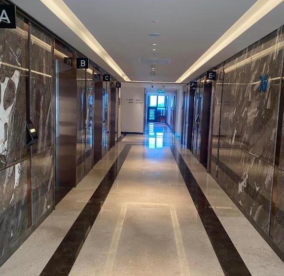 Alacarte Rosabella Nguyen