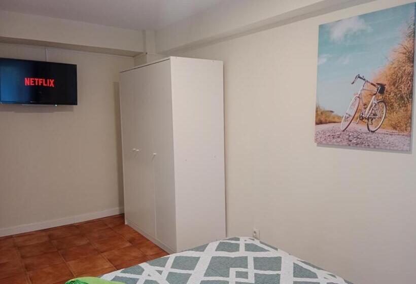 تختخواب و صبحانه Amroom Santander