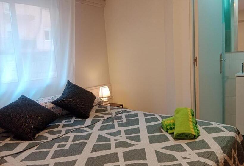 تختخواب و صبحانه Amroom Santander