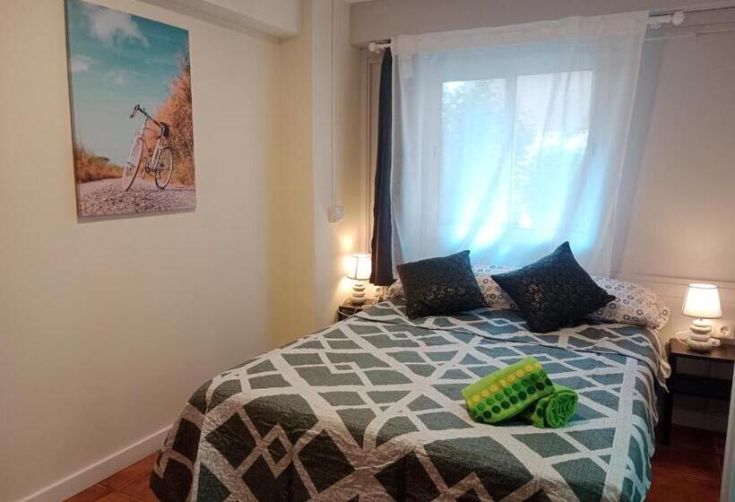 تختخواب و صبحانه Amroom Santander