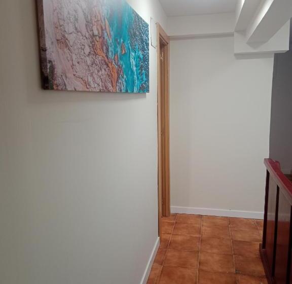 تختخواب و صبحانه Amroom Santander