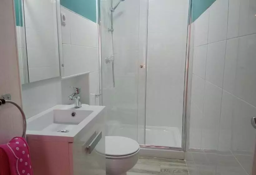 ベッドアンドブレックファースト Amroom   Santander