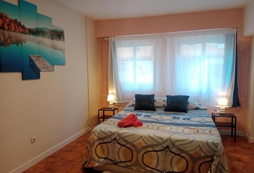 تختخواب و صبحانه Amroom Santander