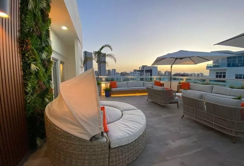 Central Suites Tower