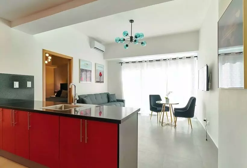 Central Suites Tower