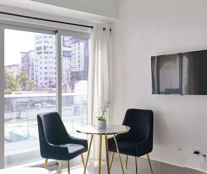 Central Suites Tower