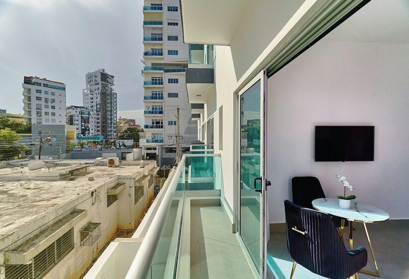 Central Suites Tower