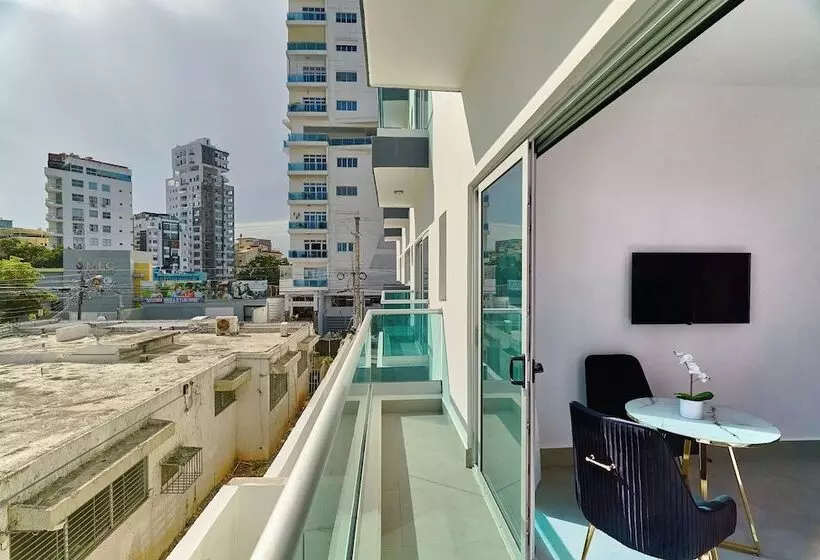 Central Suites Tower