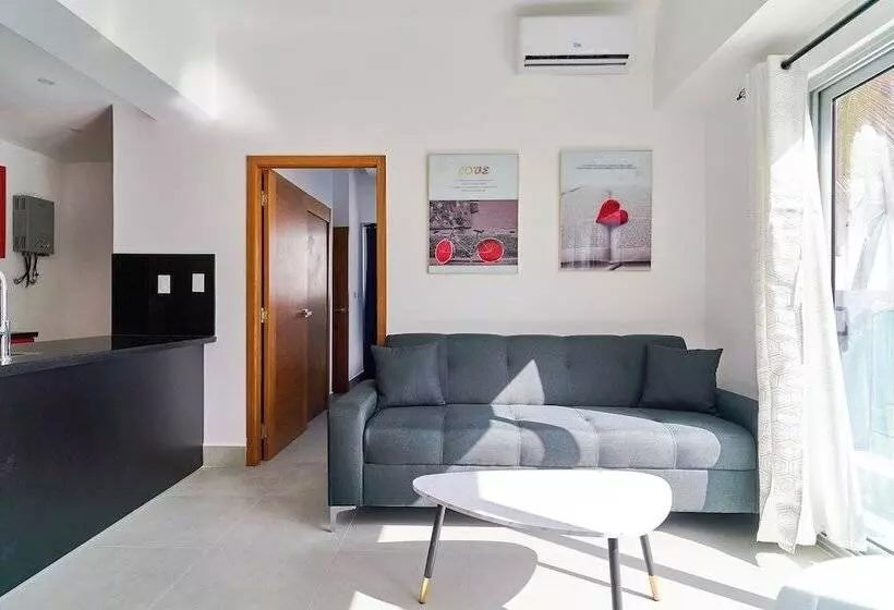 Central Suites Tower