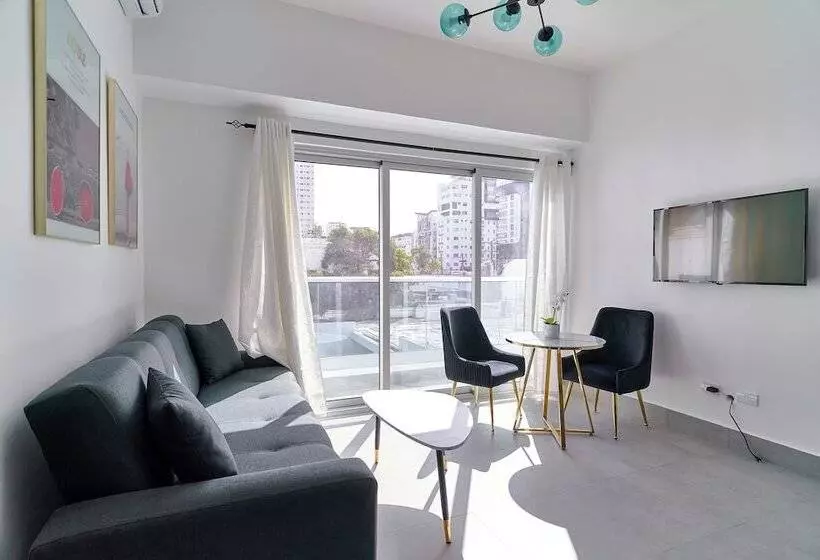 Central Suites Tower