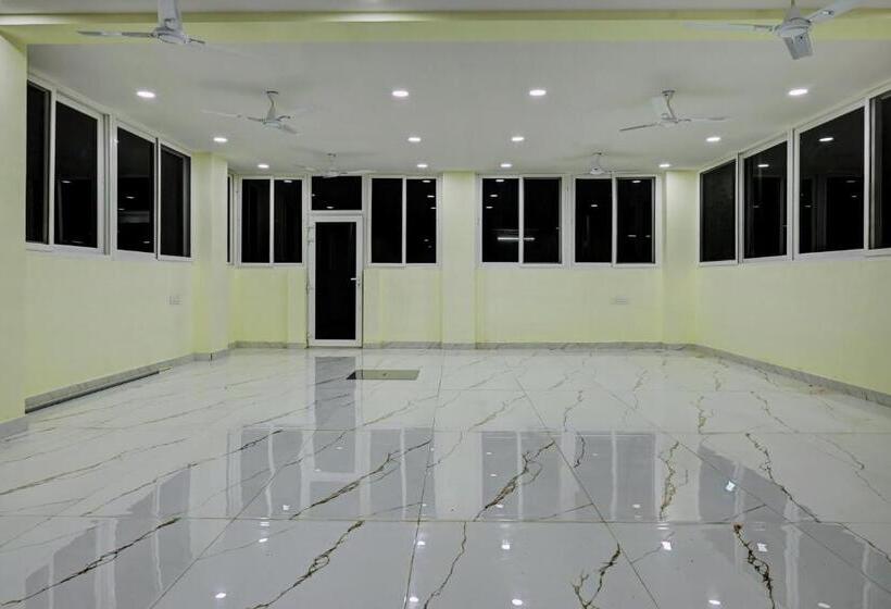 Отель Home Msr Guest Inn