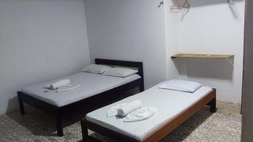 هتل کپسول Dayanda