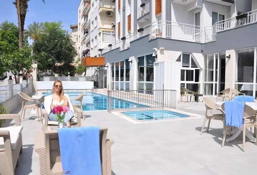 Hotelli Livia