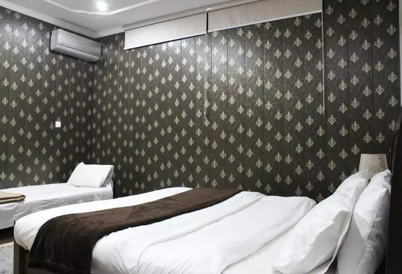 پانسیون 26 Number Bus Stop Guest House